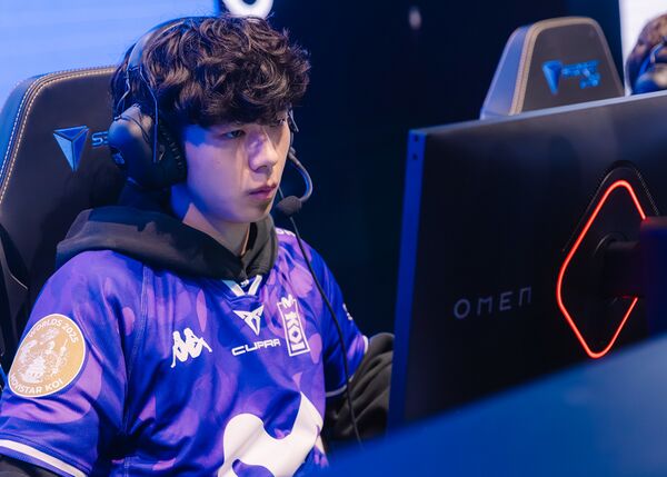 Jojopyun playing for Movistar KOI